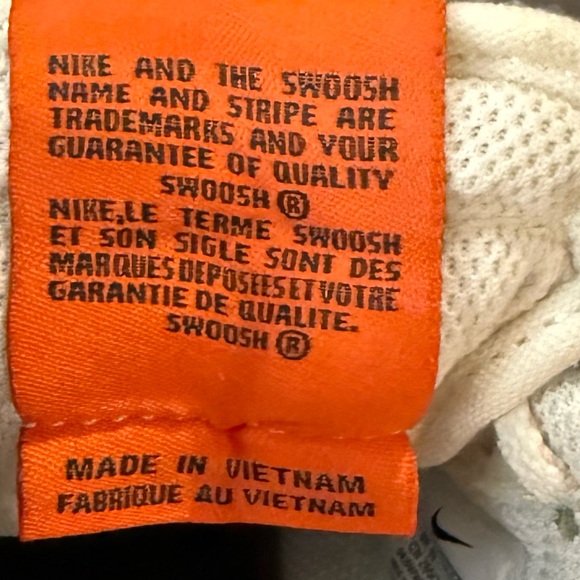 Nike Air Force 1 '07 'Peace Sneakers Women’s Size 9 RARE - Picture 9 of 15